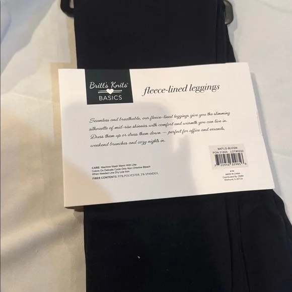 Fleece-Lined Black Leggings - Picture 3 of 3